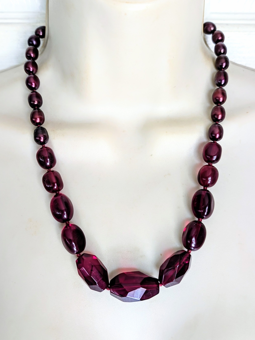 COLDWATER CREEK Burgundy Freshwater Pearl & Faceted Crystal Beaded Necklace 22"